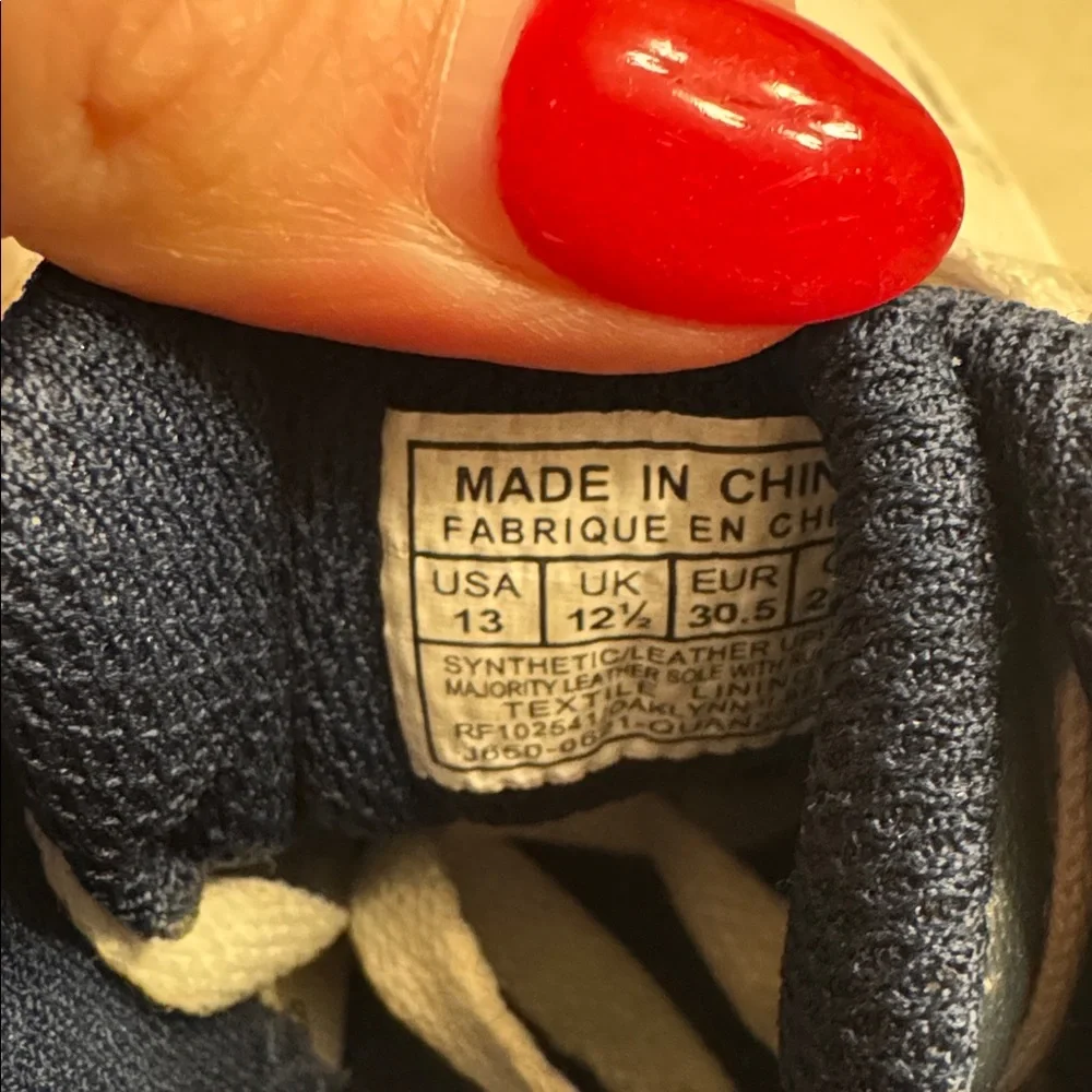 Polo Ralph Lauren Kids White Sneakers w/ Embroidered Polo Bear, sz 13 - Picture 7 of 8